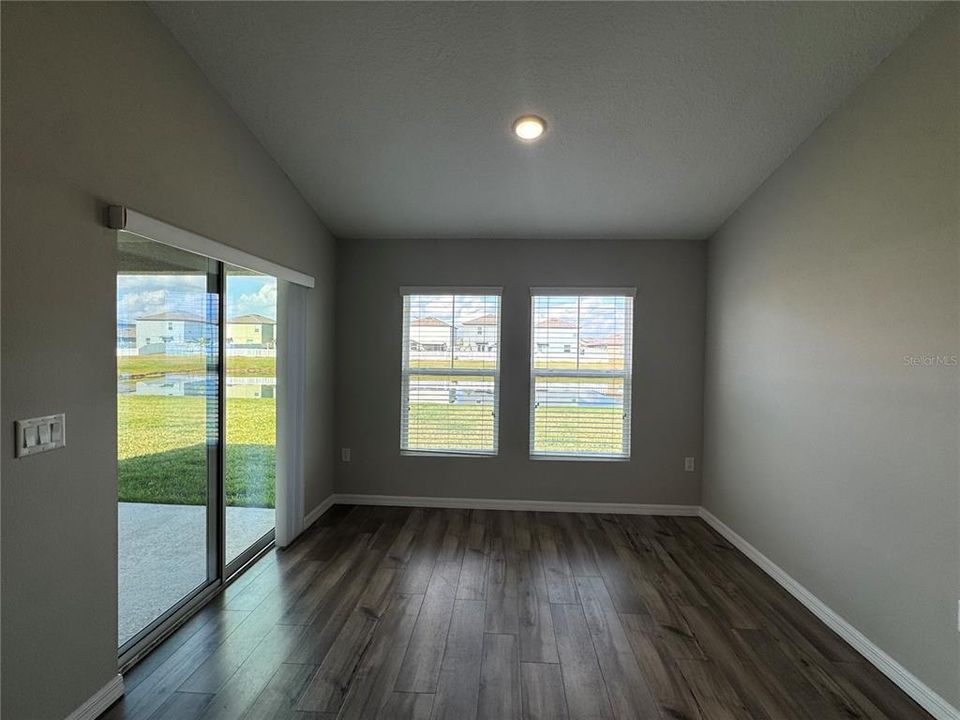 For Rent: $2,500 (4 beds, 2 baths, 1850 Square Feet)