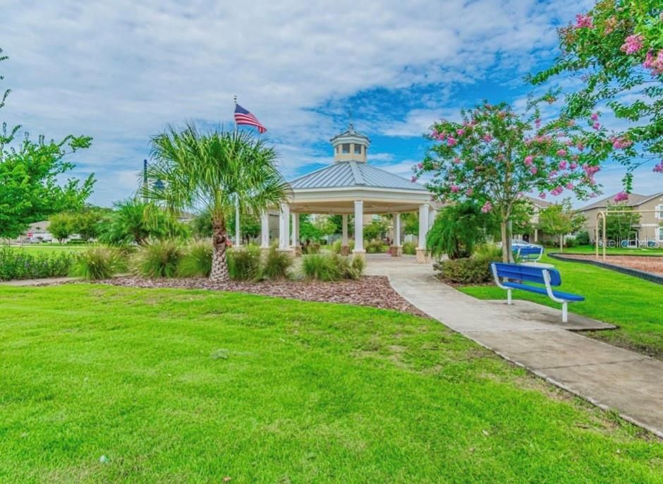 For Rent: $2,500 (4 beds, 2 baths, 1850 Square Feet)