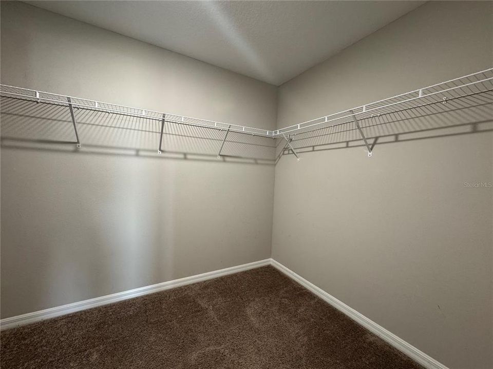 For Rent: $2,500 (4 beds, 2 baths, 1850 Square Feet)