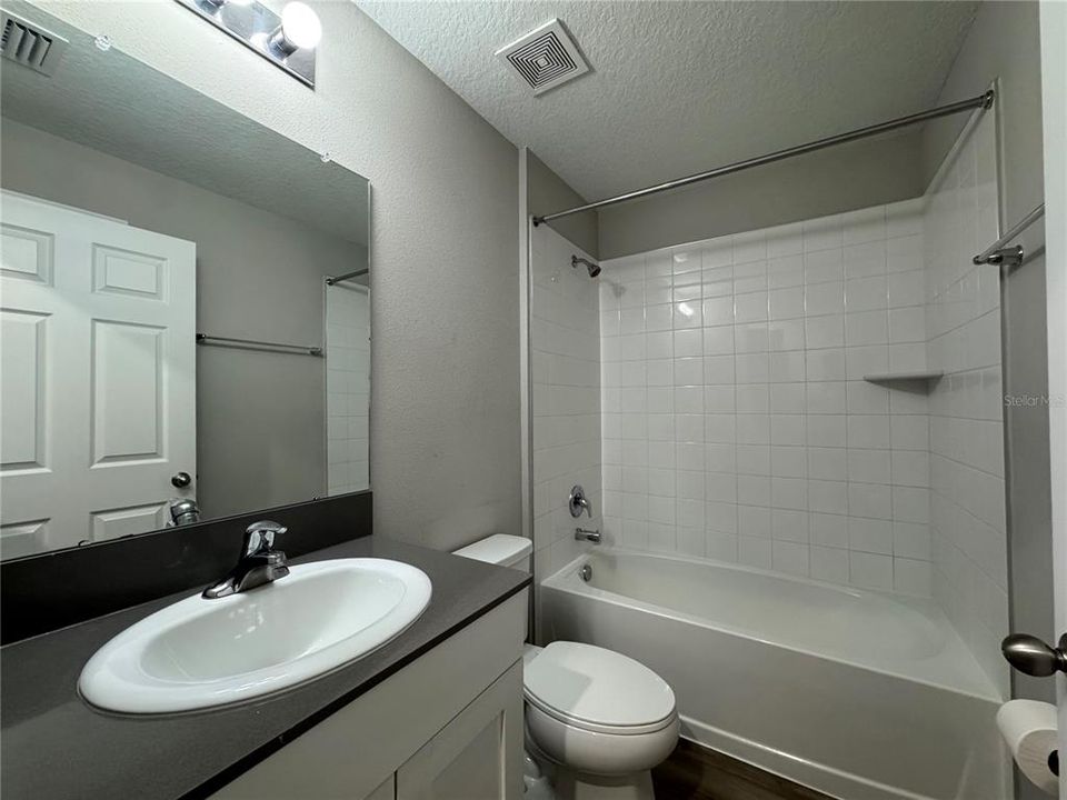 For Rent: $2,500 (4 beds, 2 baths, 1850 Square Feet)