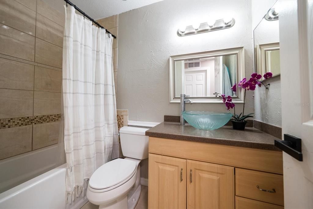 合同活跃: $485,000 (3 贝兹, 2 浴室, 1673 平方英尺)