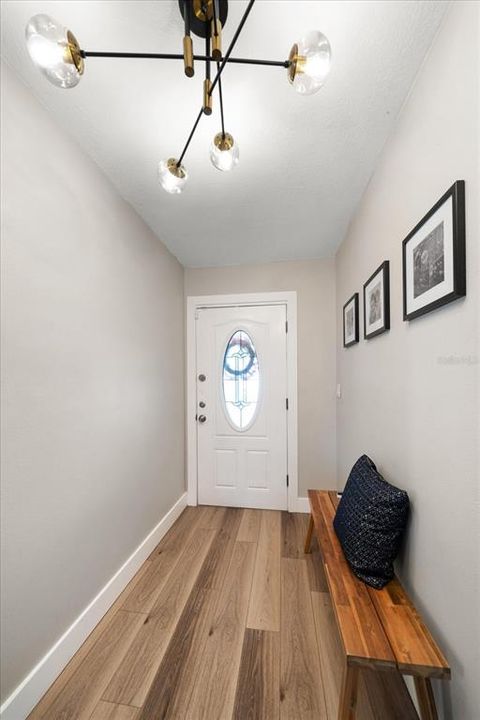 合同活跃: $485,000 (3 贝兹, 2 浴室, 1673 平方英尺)