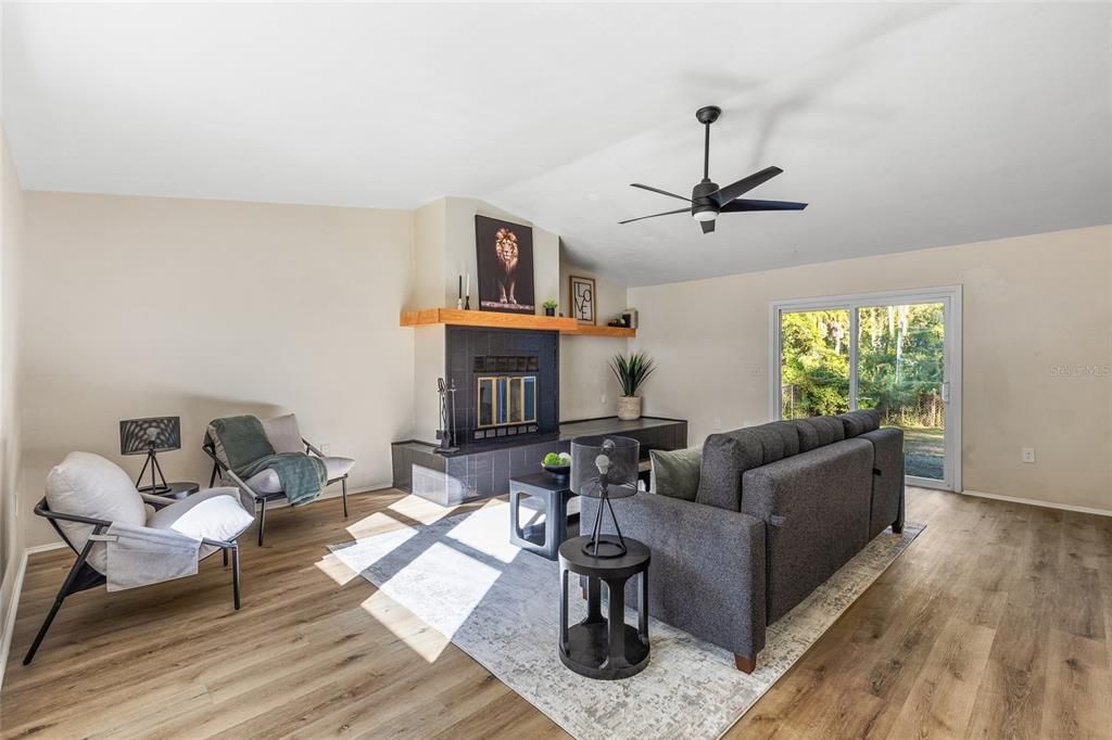 En Venta: $229,900 (2 camas, 1 baños, 1477 Pies cuadrados)