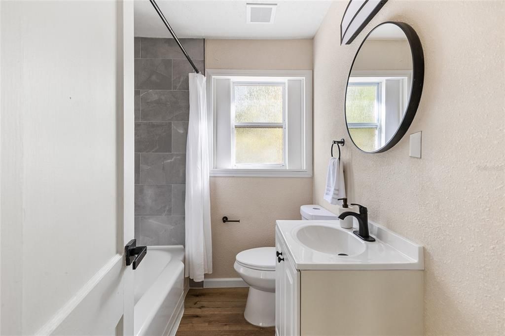 En Venta: $229,900 (2 camas, 1 baños, 1477 Pies cuadrados)