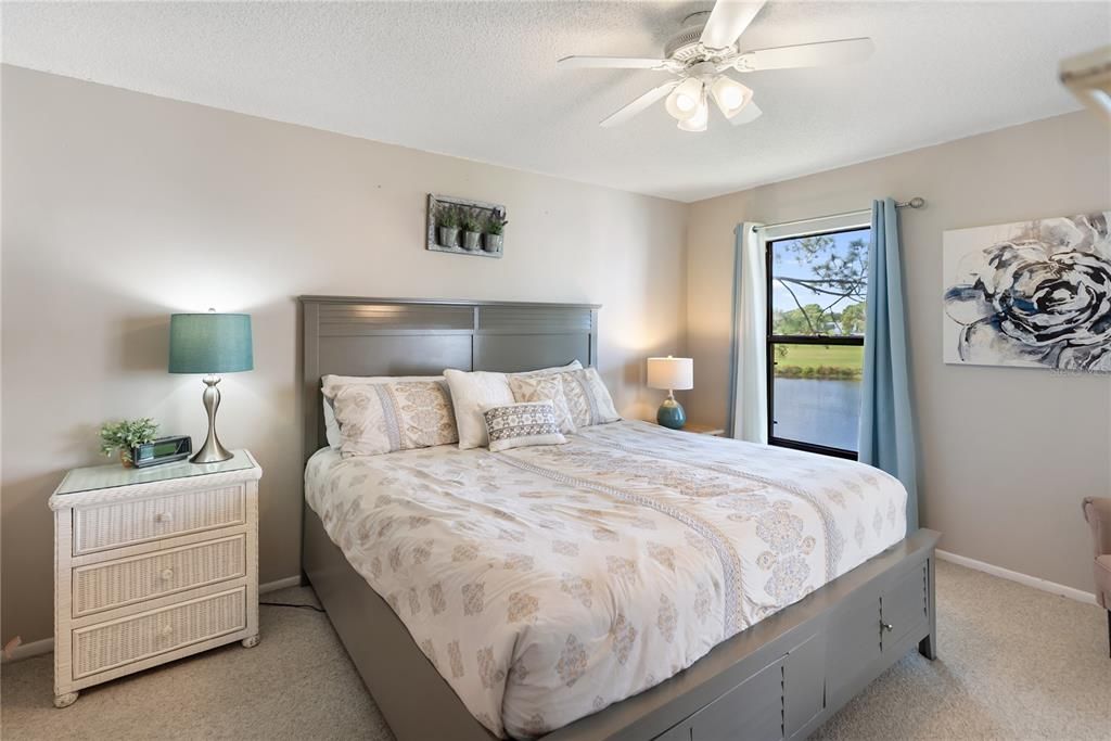 En Venta: $299,000 (2 camas, 2 baños, 1069 Pies cuadrados)