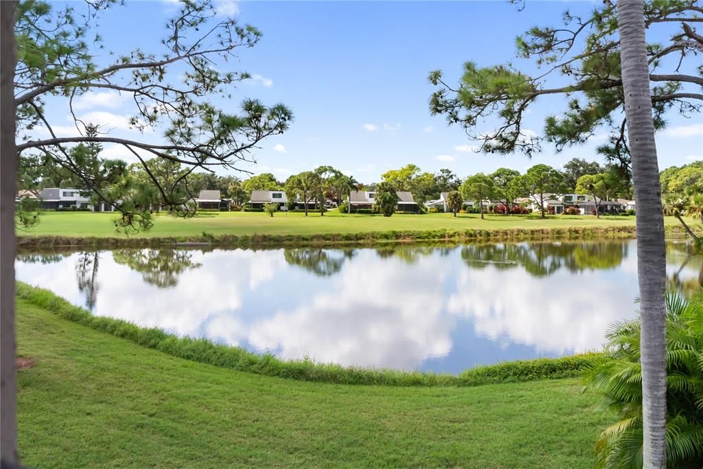 En Venta: $299,000 (2 camas, 2 baños, 1069 Pies cuadrados)