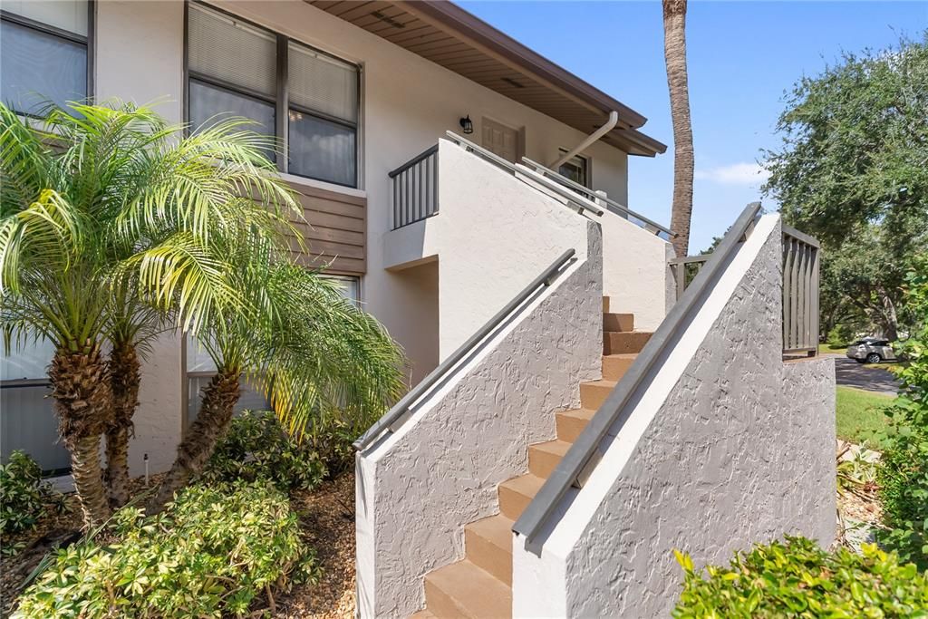 En Venta: $299,000 (2 camas, 2 baños, 1069 Pies cuadrados)