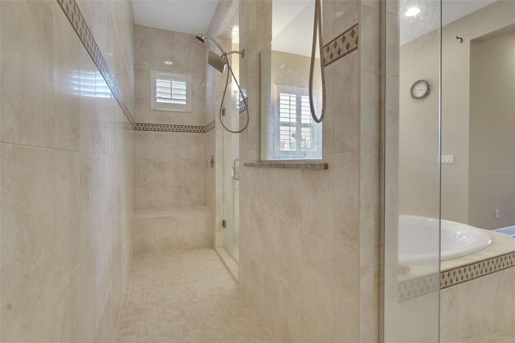 待售: $1,449,000 (4 贝兹, 3 浴室, 4282 平方英尺)