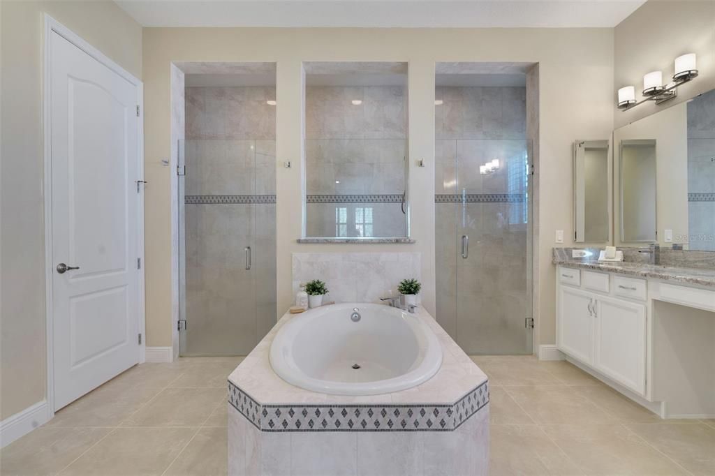 待售: $1,449,000 (4 贝兹, 3 浴室, 4282 平方英尺)