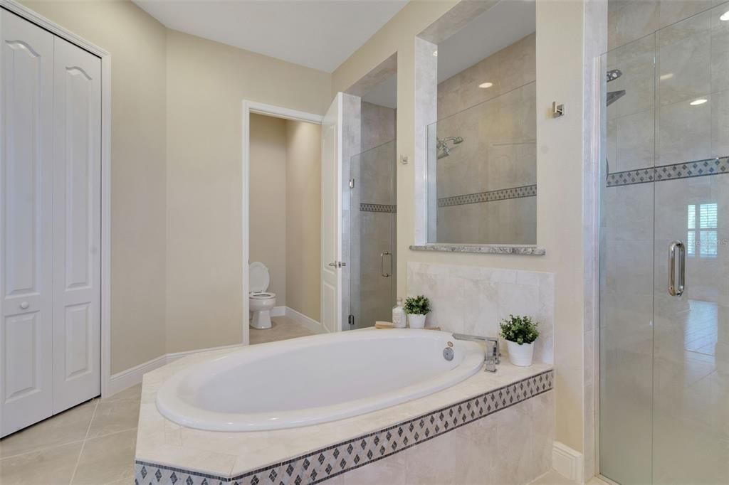 待售: $1,449,000 (4 贝兹, 3 浴室, 4282 平方英尺)