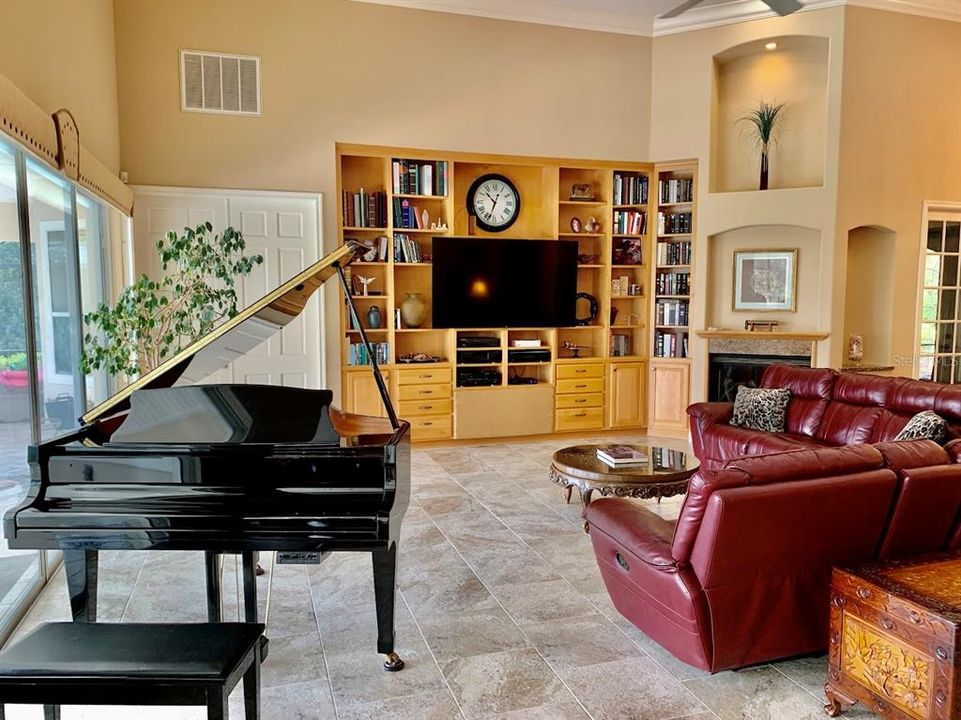 待售: $999,000 (4 贝兹, 3 浴室, 4216 平方英尺)