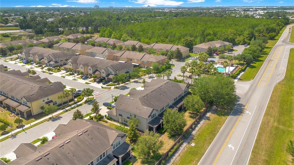 На продажу: $305,000 (2 спален, 2 ванн, 1417 Квадратных фут)