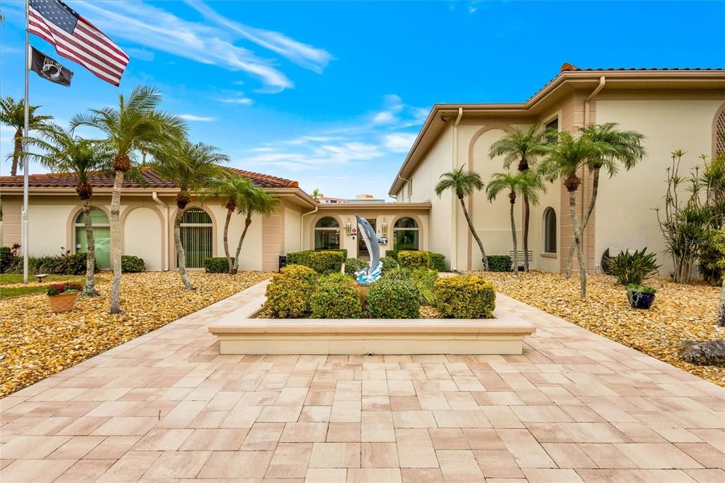 For Sale: $115,500 (1 beds, 1 baths, 875 Square Feet)