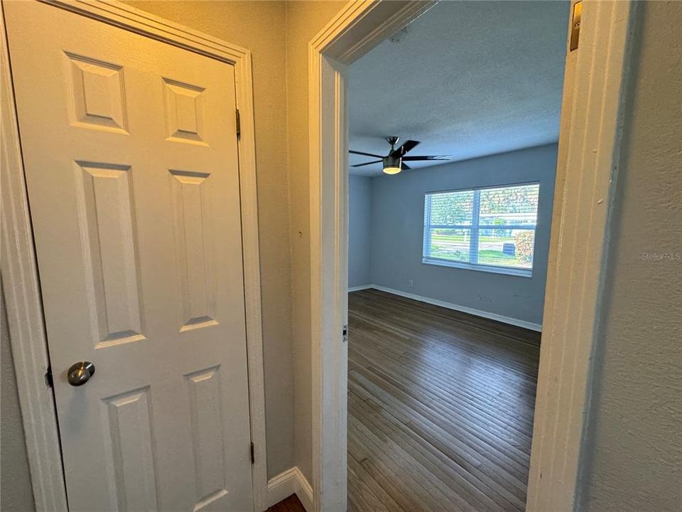 На продажу: $449,000 (2 спален, 1 ванн, 969 Квадратных фут)