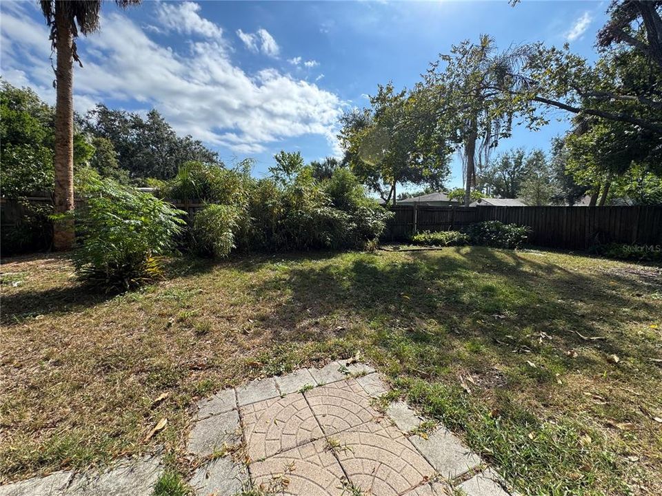 На продажу: $449,000 (2 спален, 1 ванн, 969 Квадратных фут)