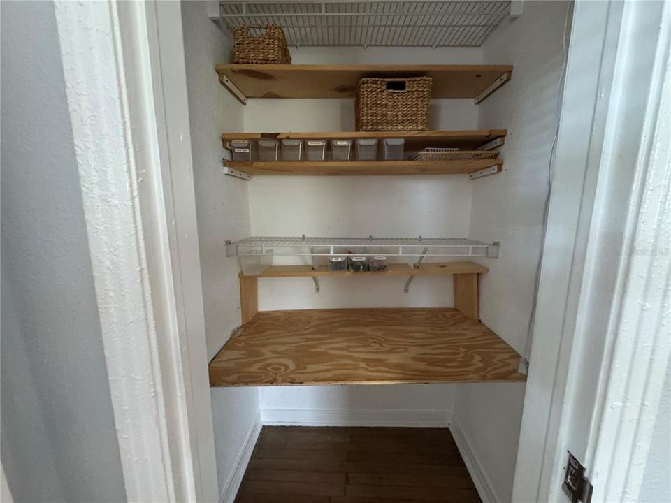 На продажу: $449,000 (2 спален, 1 ванн, 969 Квадратных фут)