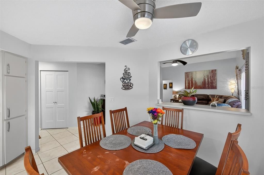 Active With Contract: $399,990 (3 beds, 2 baths, 1348 Square Feet)