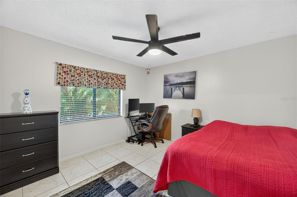 Active With Contract: $399,990 (3 beds, 2 baths, 1348 Square Feet)