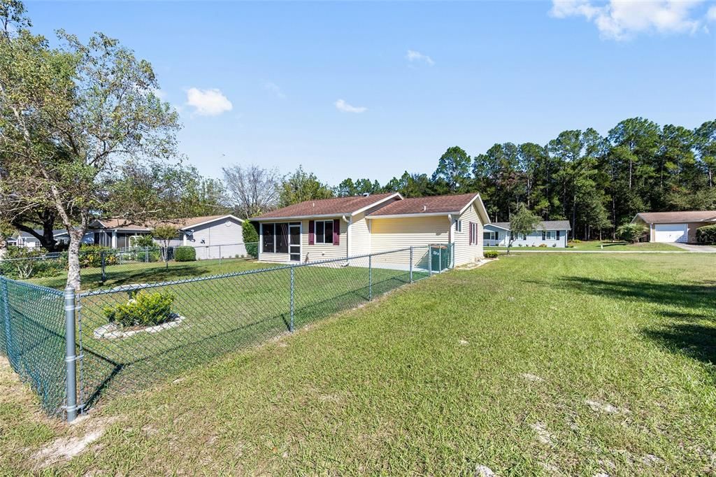 待售: $154,900 (1 贝兹, 1 浴室, 666 平方英尺)