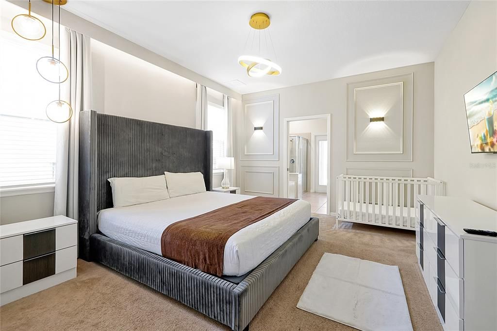 待售: $995,000 (10 贝兹, 8 浴室, 4399 平方英尺)