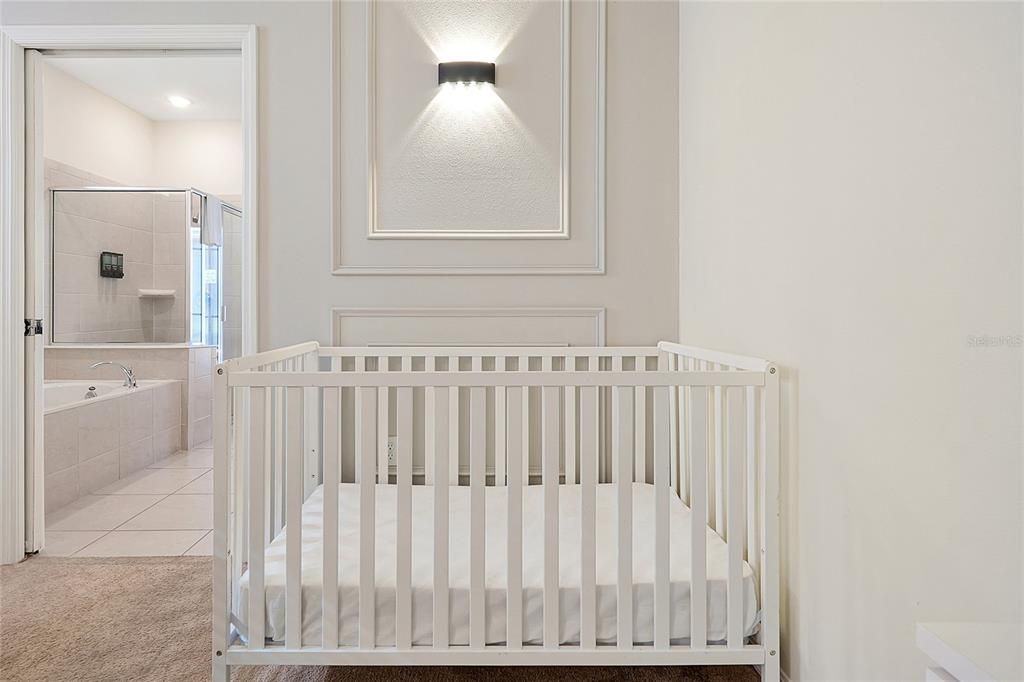 待售: $995,000 (10 贝兹, 8 浴室, 4399 平方英尺)