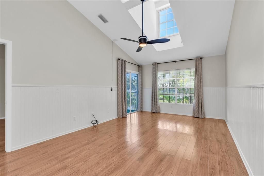 For Rent: $2,600 (2 beds, 2 baths, 970 Square Feet)