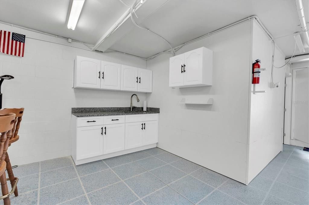 For Rent: $2,600 (2 beds, 2 baths, 970 Square Feet)