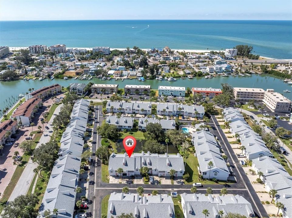 For Rent: $2,600 (2 beds, 2 baths, 970 Square Feet)