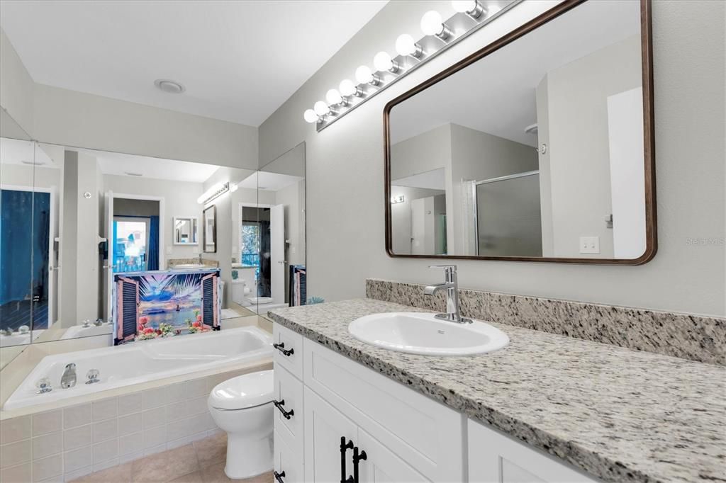 For Rent: $2,600 (2 beds, 2 baths, 970 Square Feet)