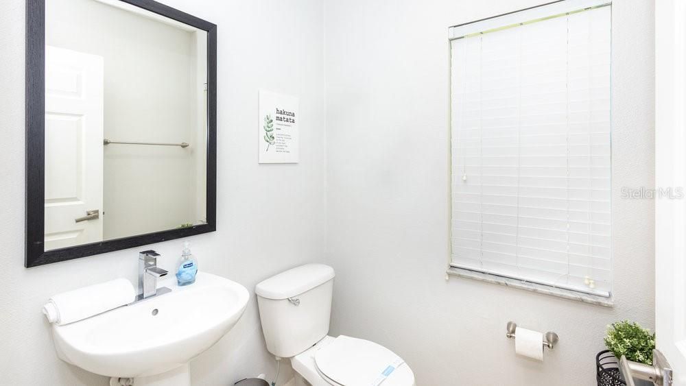 合同活跃: $309,900 (3 贝兹, 2 浴室, 1470 平方英尺)