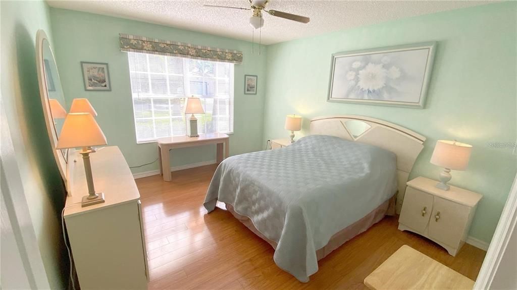 出租: $2,000 (3 贝兹, 2 浴室, 1392 平方英尺)