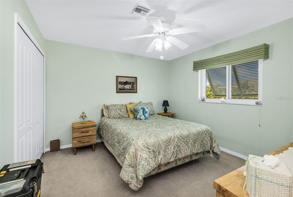 Active With Contract: $340,000 (3 beds, 2 baths, 1626 Square Feet)