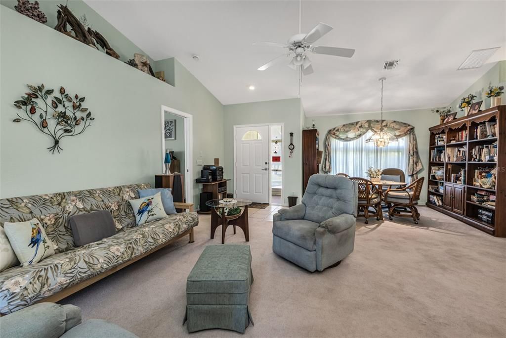 Active With Contract: $340,000 (3 beds, 2 baths, 1626 Square Feet)