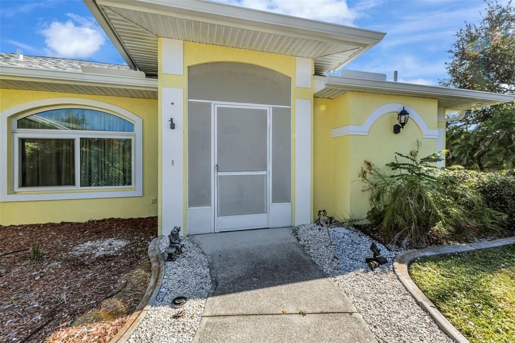 Active With Contract: $340,000 (3 beds, 2 baths, 1626 Square Feet)