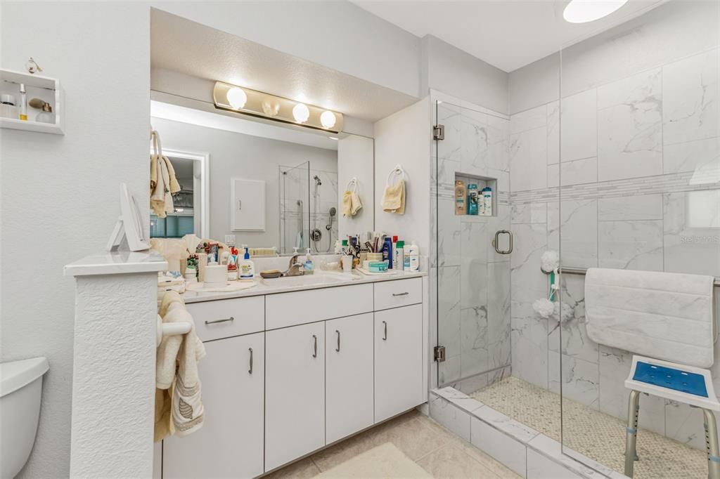 Active With Contract: $340,000 (3 beds, 2 baths, 1626 Square Feet)