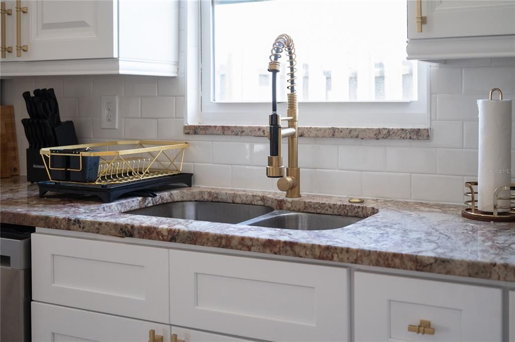 En Renta: $4,300 (3 camas, 2 baños, 1716 Pies cuadrados)