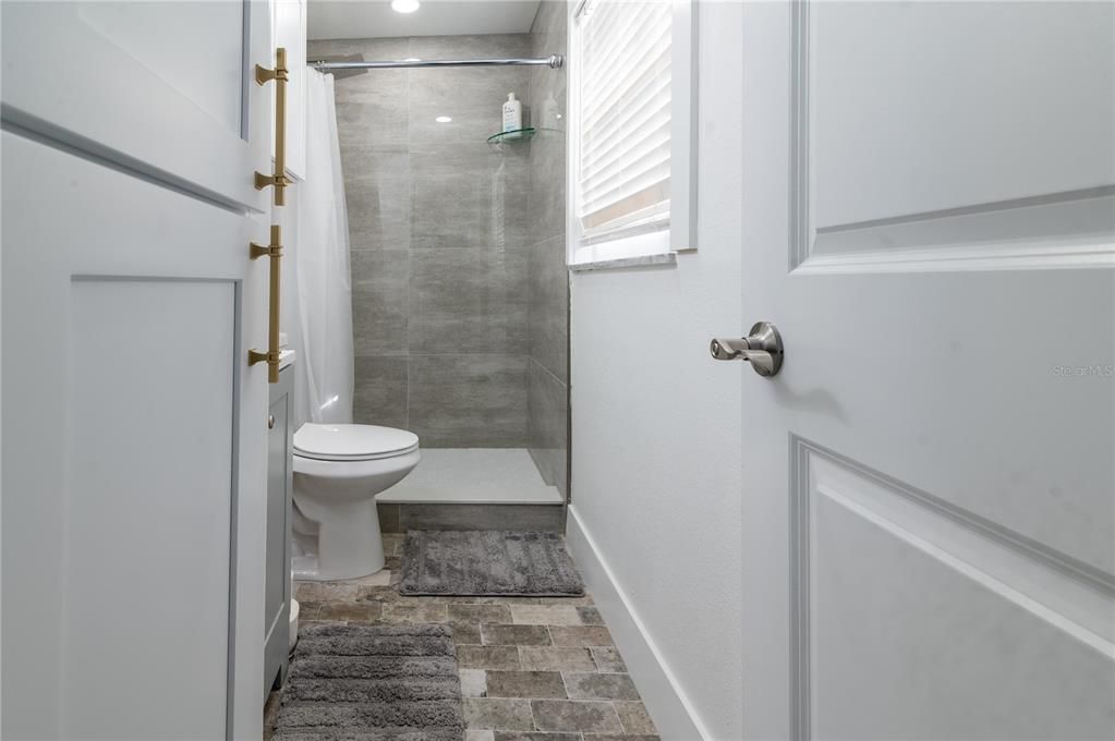 En Renta: $4,300 (3 camas, 2 baños, 1716 Pies cuadrados)