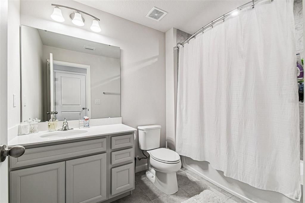 For Sale: $379,900 (3 beds, 2 baths, 1866 Square Feet)