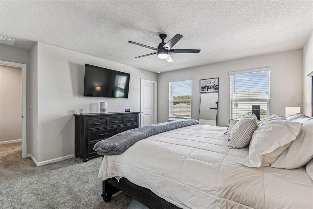 For Sale: $379,900 (3 beds, 2 baths, 1866 Square Feet)