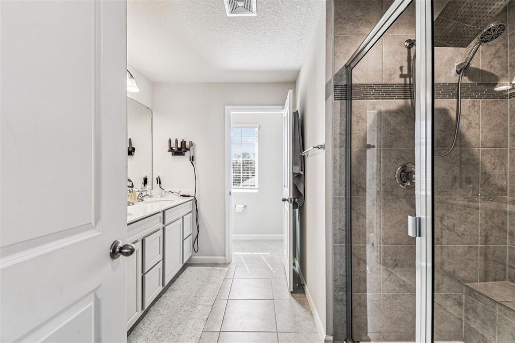 For Sale: $379,900 (3 beds, 2 baths, 1866 Square Feet)