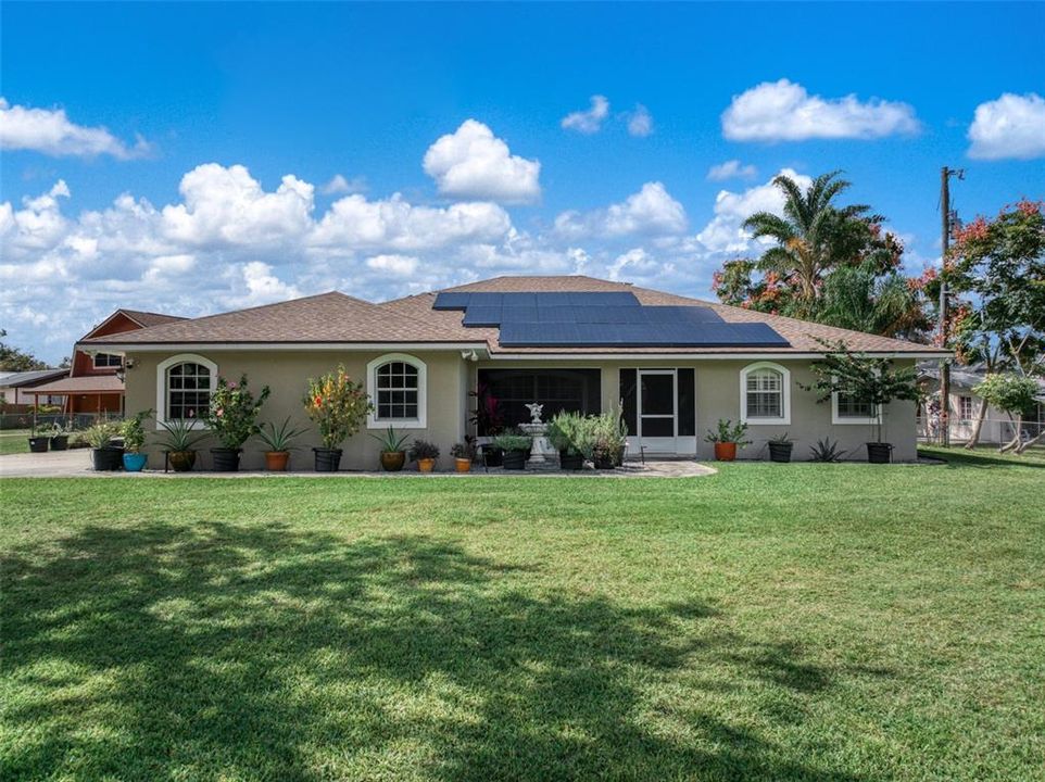 For Sale: $825,000 (3 beds, 2 baths, 2091 Square Feet)