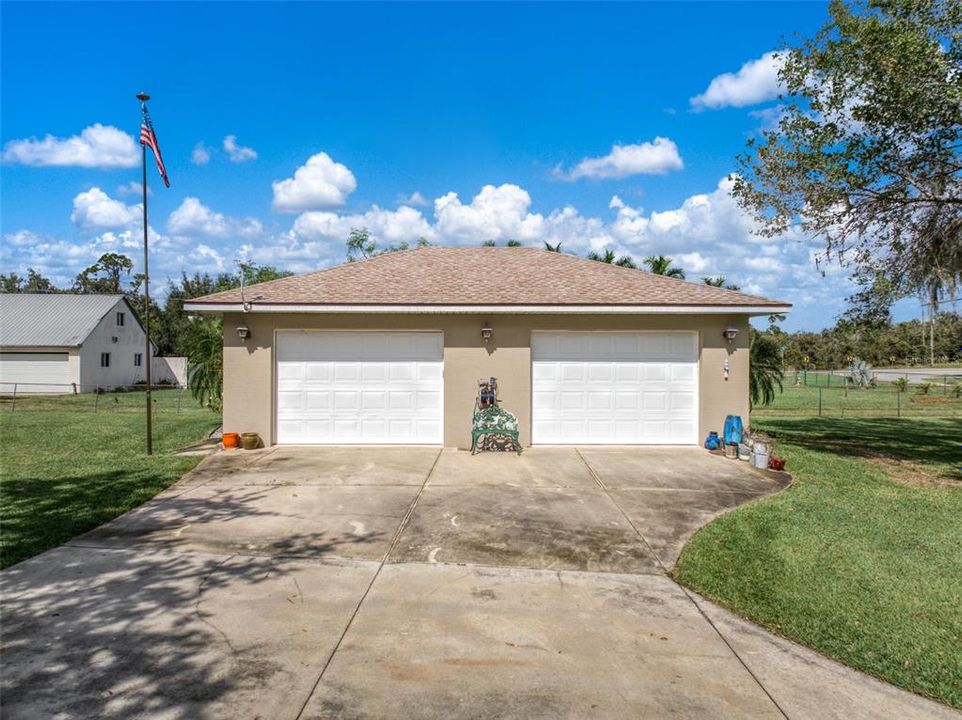 For Sale: $825,000 (3 beds, 2 baths, 2091 Square Feet)