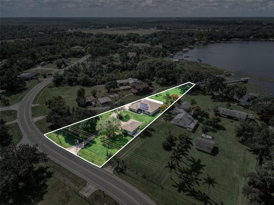 For Sale: $825,000 (3 beds, 2 baths, 2091 Square Feet)