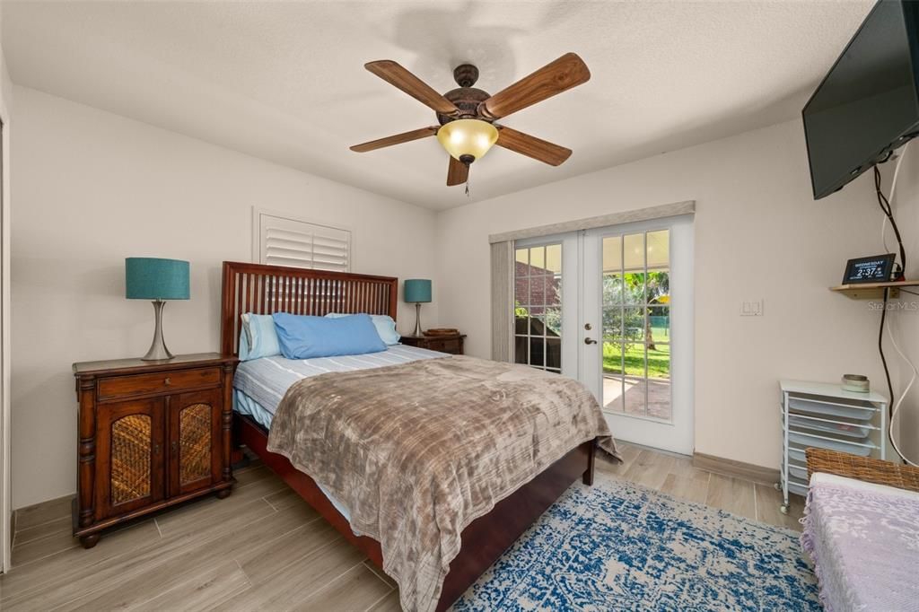 For Sale: $825,000 (3 beds, 2 baths, 2091 Square Feet)