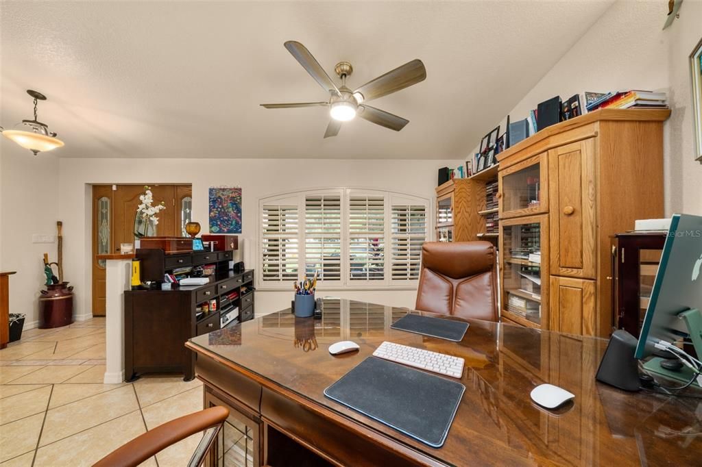 For Sale: $825,000 (3 beds, 2 baths, 2091 Square Feet)