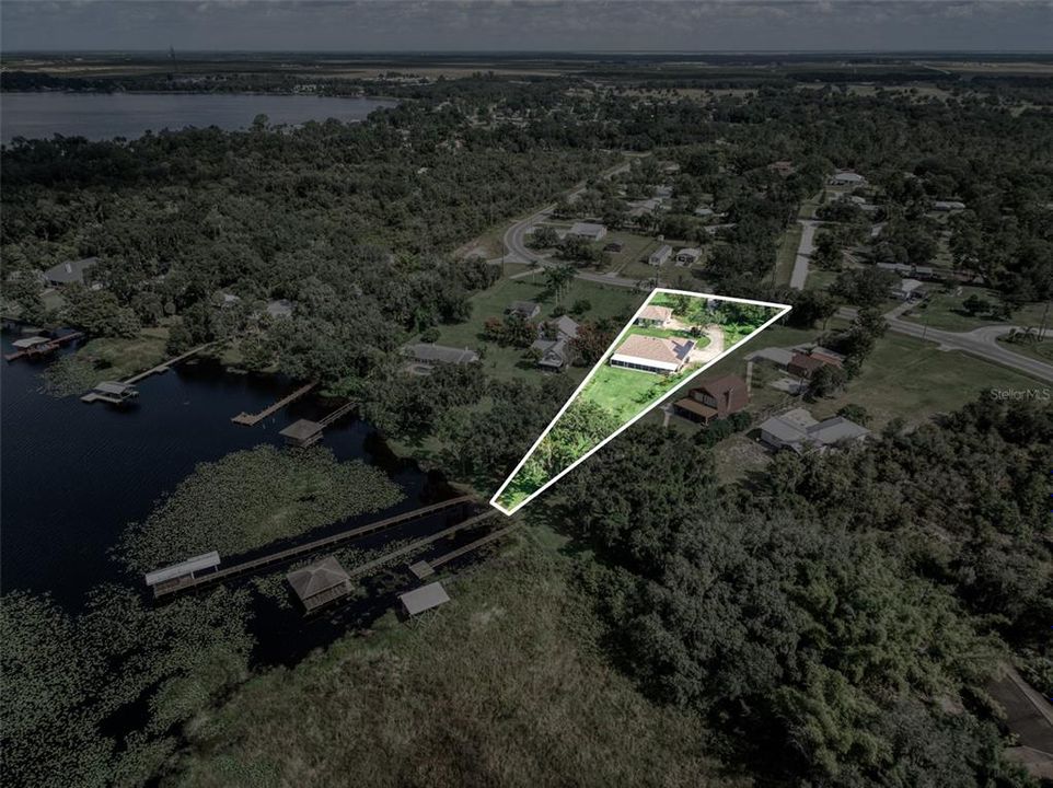 For Sale: $825,000 (3 beds, 2 baths, 2091 Square Feet)