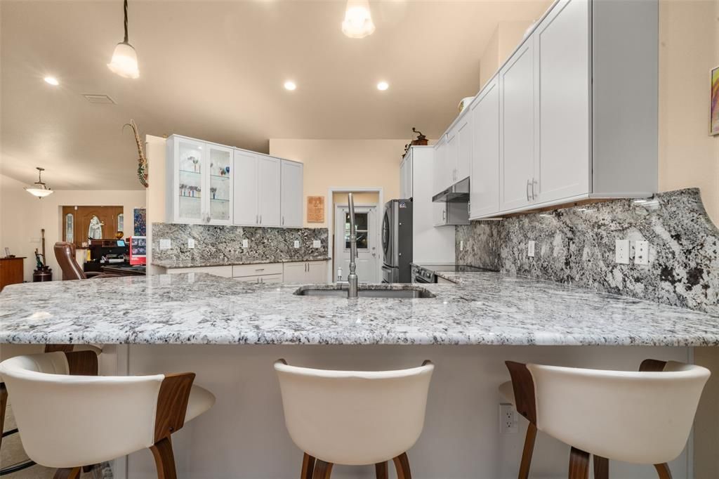 For Sale: $825,000 (3 beds, 2 baths, 2091 Square Feet)