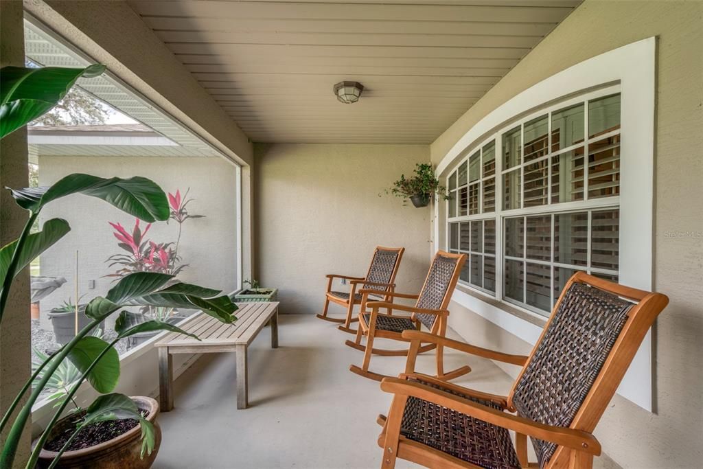 For Sale: $825,000 (3 beds, 2 baths, 2091 Square Feet)