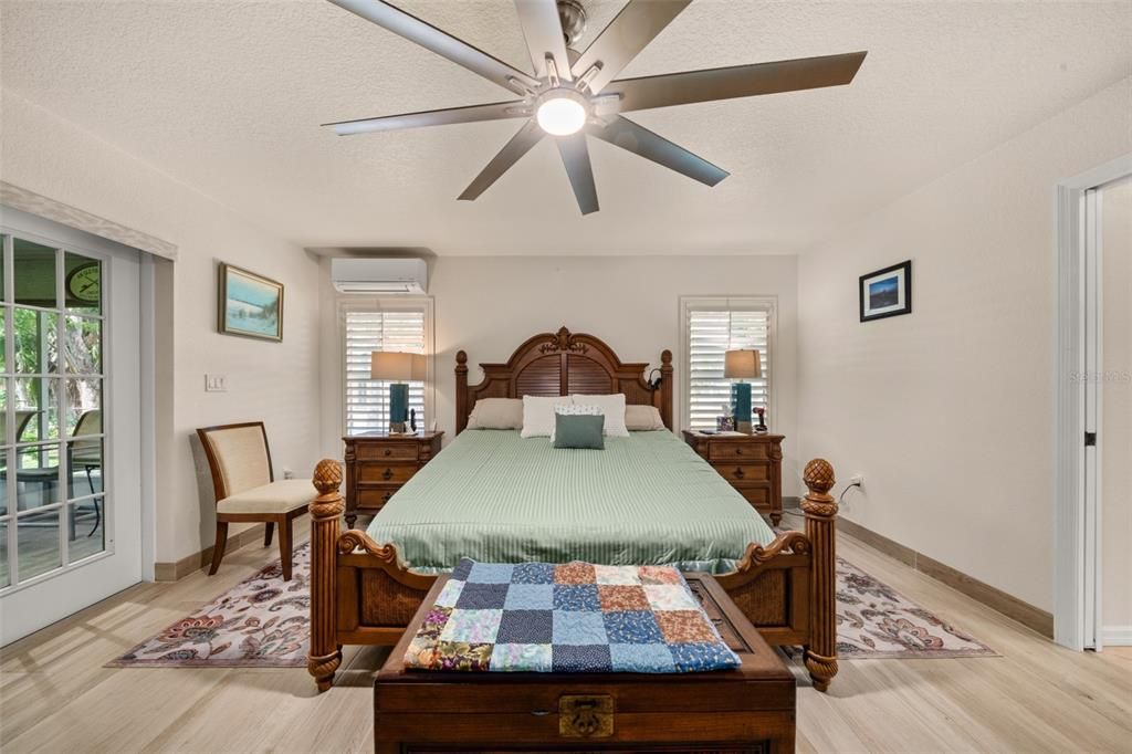 For Sale: $825,000 (3 beds, 2 baths, 2091 Square Feet)