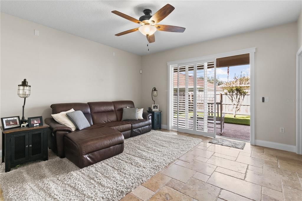 待售: $425,500 (4 贝兹, 2 浴室, 2229 平方英尺)